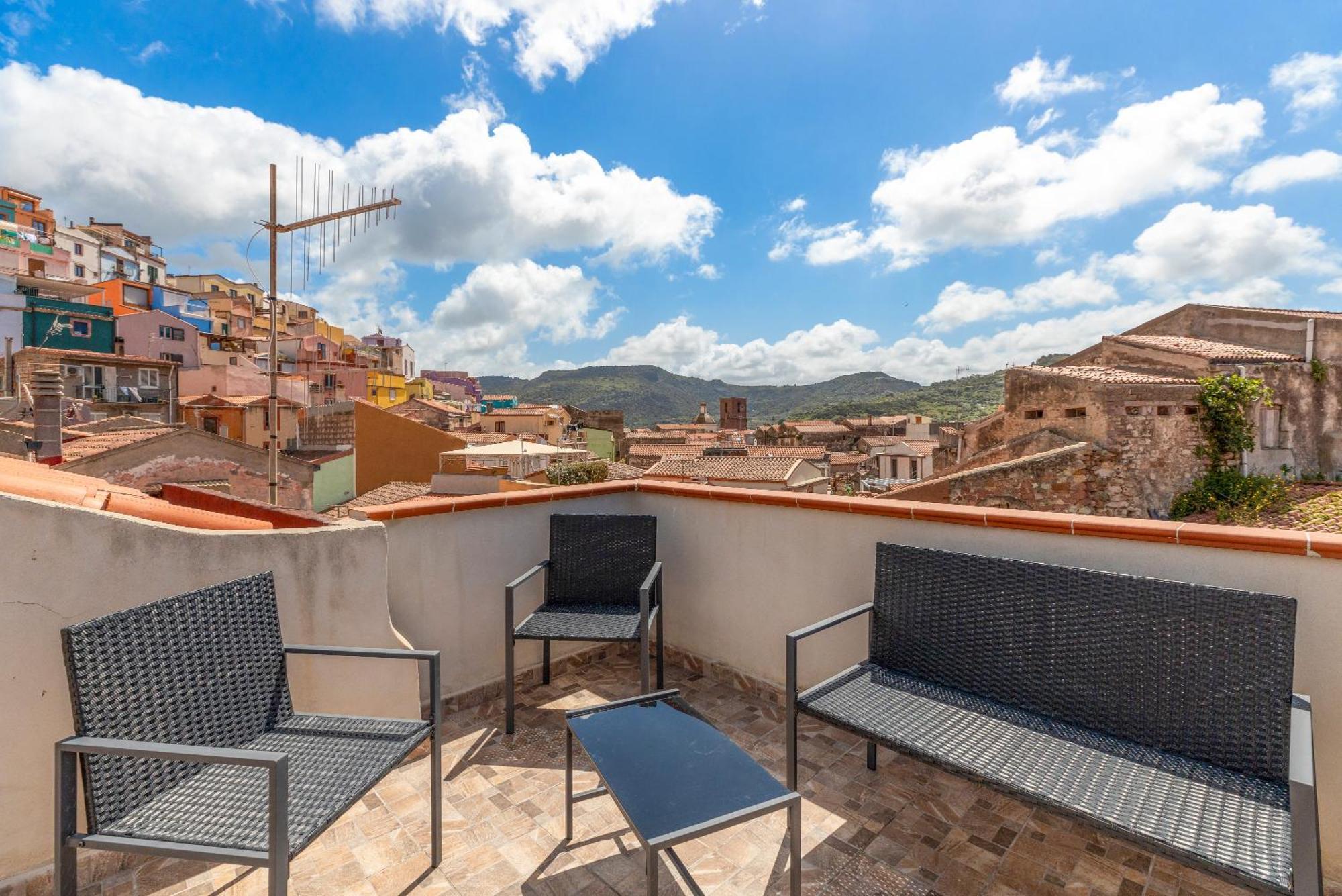 Apartmán Casa Rocca Bosa Exteriér fotografie